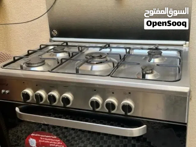 فرن غاز ايطالي جليم قاز الاصلي شبه جديد شغال كل شي فيه