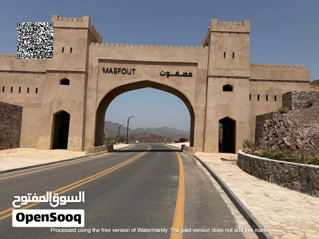 ارض للبيع بمصفوت سكنى تجارى زاوية شارعين جاهزة للبناء