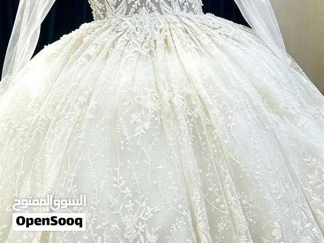 فستان زفاف