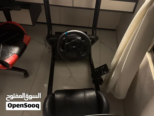 كرسي مع ستيرنج ودعسات فل كاملة لل ps5