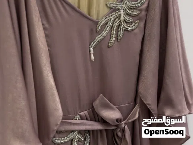 فستان خفيف وانيق مميز جدا