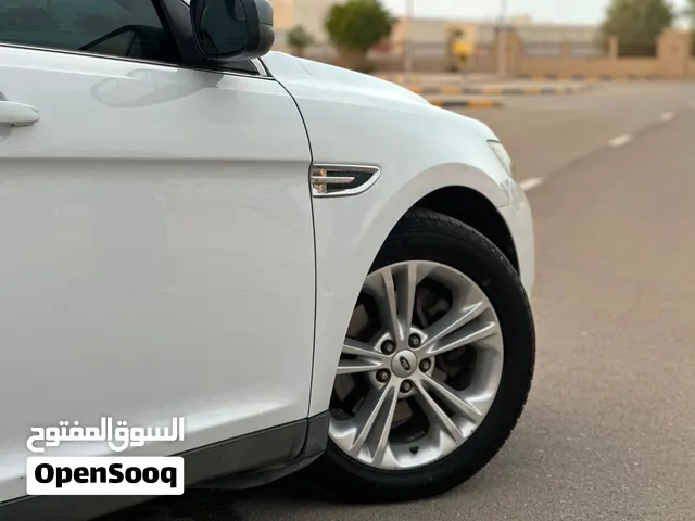 Used Ford Taurus in Al Batinah