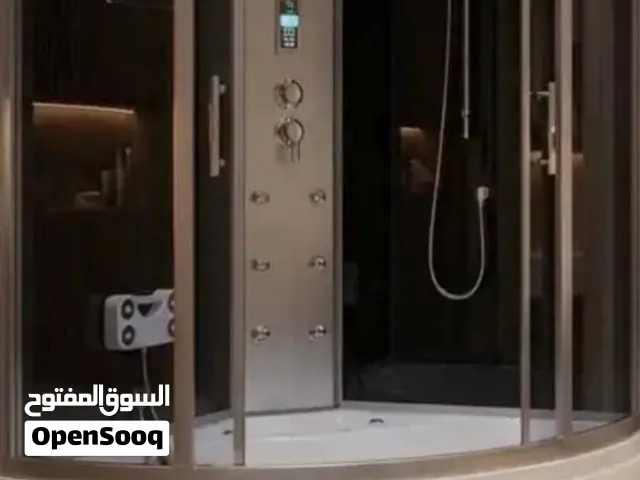 مسبح جاكوزي مع كبينه