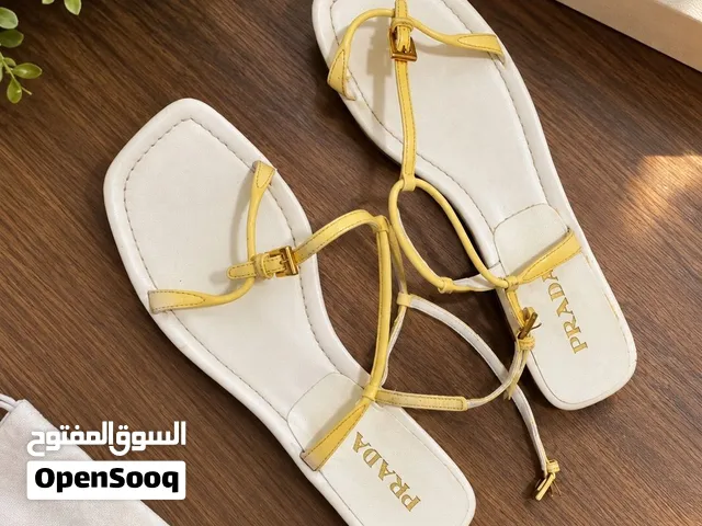 صندل Prada أصلي أنيق