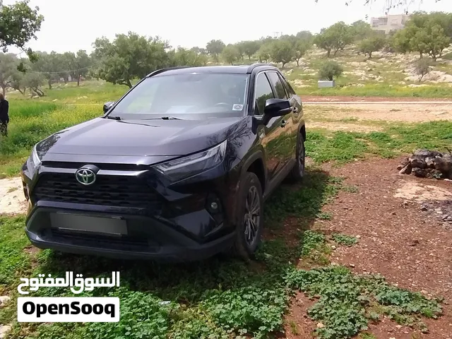Used Toyota RAV 4 in Amman