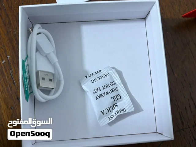 سماعات hoco ماركه معروفه و شكله تشبه سماعات ابل