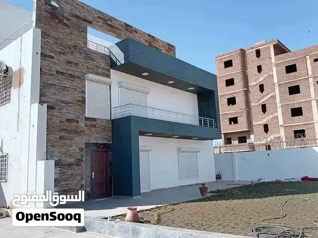 فيلا جميلة جدا للبيع بكافوري الراقية