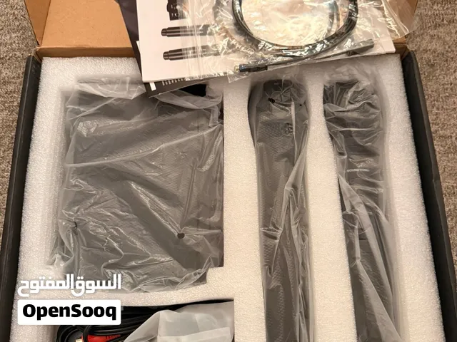 مكسر مع مايكرفونات ثنين