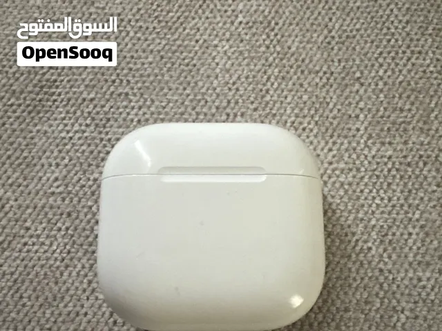 Apple AirPods 4 active noise cancelling