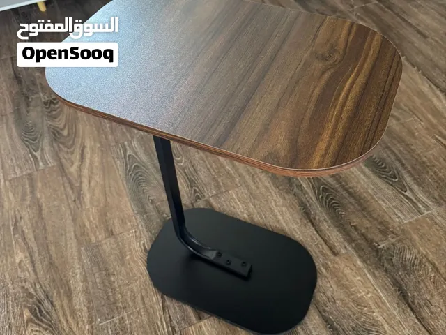 طاولات جديدة بكرتونتها تدخل تحت الكنب