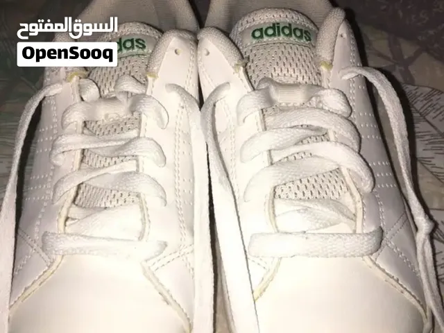 Adidas orignal shoes size 35eu