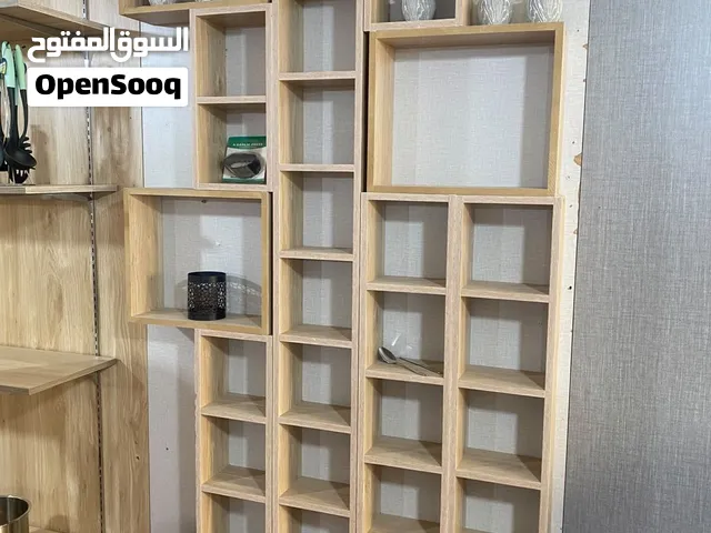 متفرقات للبيع منها ديكورات محل ومنها جديدة