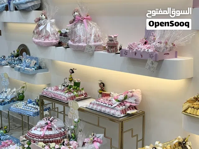 للبيع: محل شوكولاتة مجهز بالكامل – رأس الخيمة