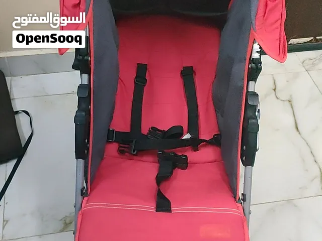 2عربات اطفال سهل الفتح والقفل حجم مناسب للاستخدام والسفر والطيارة نظيفة جدااااا كالجديدة ورائعة