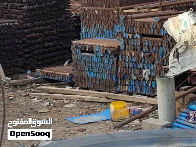 خشب سويدي مستخدم وجاكات وقمط وسقائل وعصافير للبيع وخشب حمري مرابيع وابلاكاش