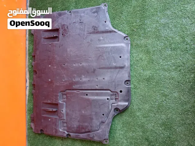 بطانة اسفل المحرك تويوتا بريوس 2016-2022  اصلي مستعمل ياباني تويوتا بريوس متوفر بودي بطاريات محركات