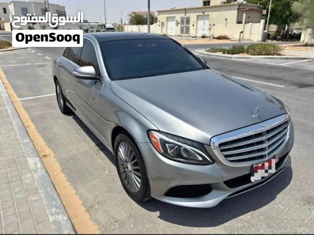 مرسيدس سي 300 للبيع بحالة ممتازه