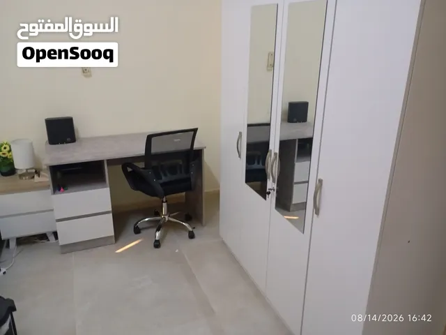 اثاث منزلي بحالة جديدة furniture same as new