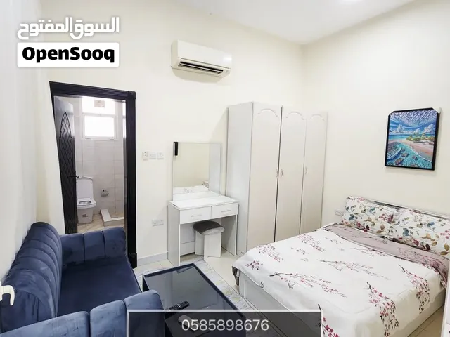 للإيجار استيديو وحمام ومطبخ مفروش ضمن فيلا في الهيلي 2000 شهري شامل