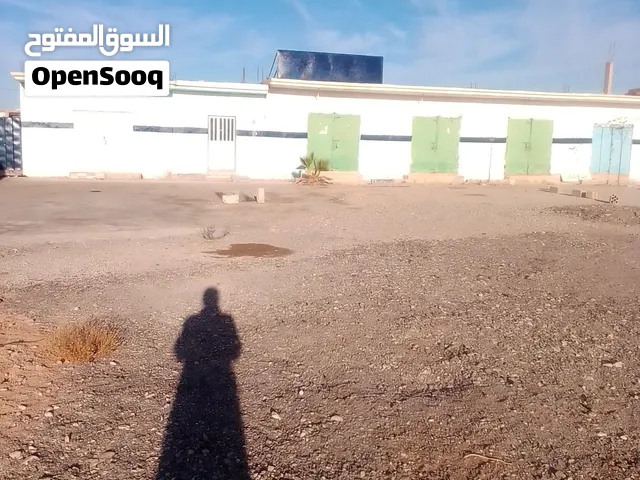 مخازن للبيع