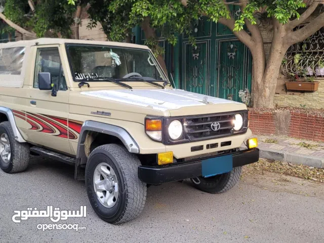تويوتا لاندكروزر حبه وربع طربال موديل2006فيابرماشيه51 مكرررررتن