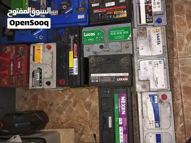 بطاريات مستعملة - أحجام مختلفة للبيع