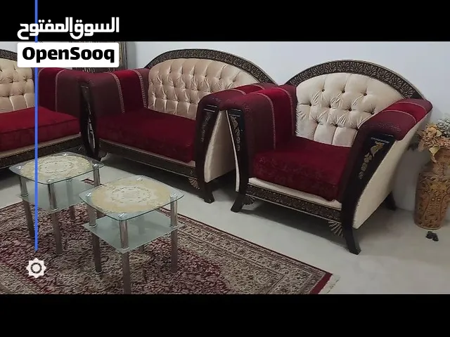 كنبات جلسة  فخمة للمجلس  لون جميل و جذاب  بحالة ممتازة ، السعر : 1300
