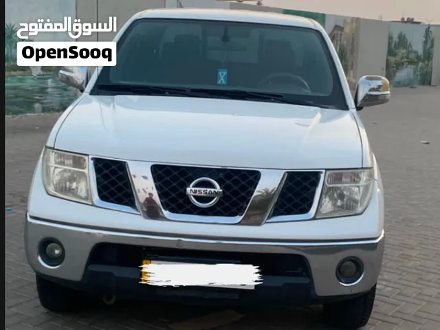 نيسان نافارا 2014 حلوه ونضيفه السياره مرتبه اللاخير والشراي يجي خاص