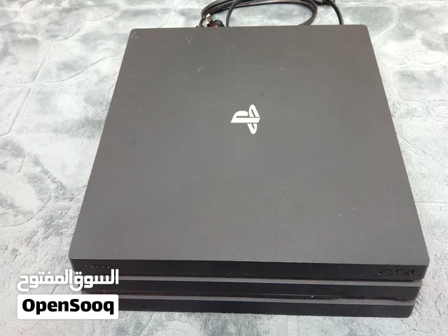 للبيع بليستيشن 4 برو نظيفة 95% ps4 pro