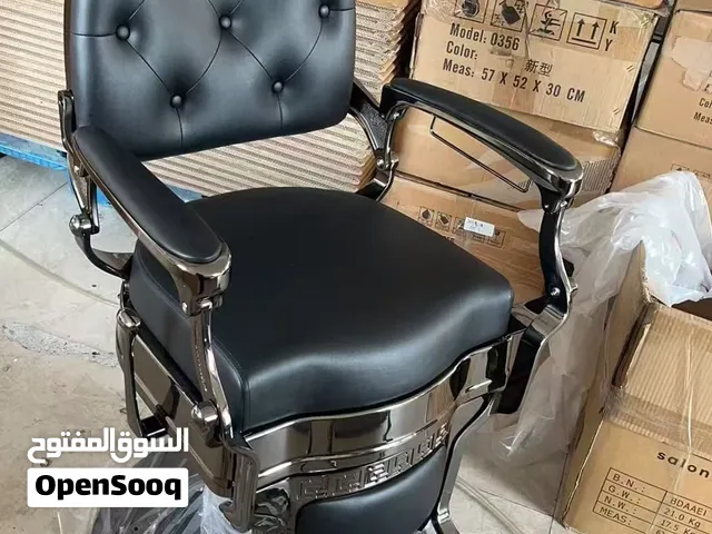متوفر كراسي حلاقة و دوش للبيع