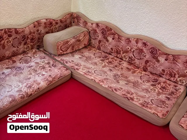 جلسة عربية مع موكيت ب45 دينارر