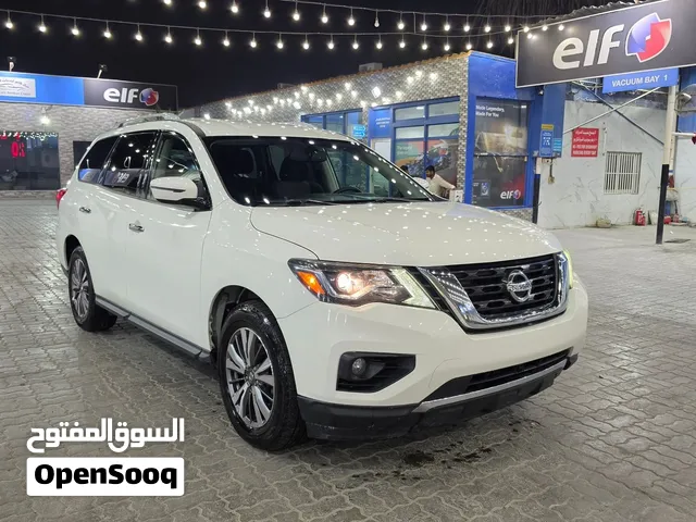 Nissan Pathfinder SV 2020