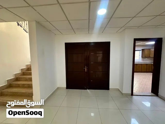 فيلا الايجار في مدينة خليفه