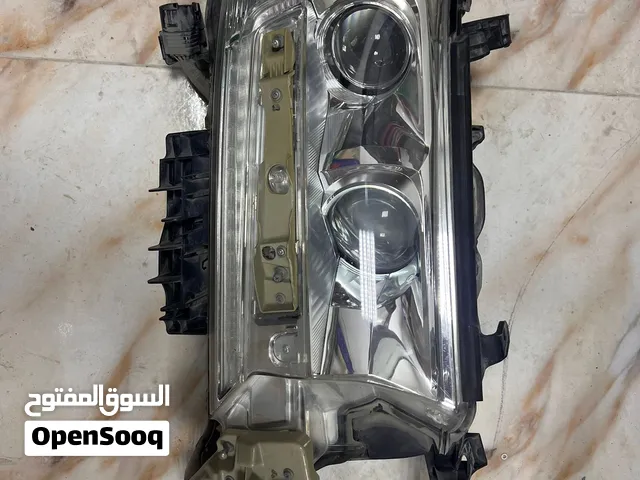 ليت أمامي لاندكروزر جي اكس ار 2016