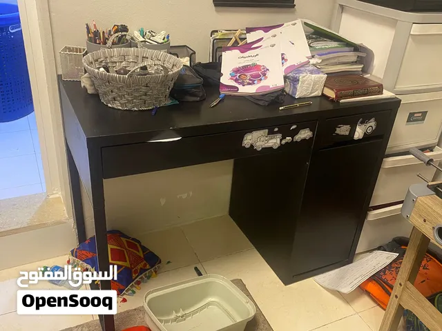 مكتب و طابعه بحاله جيده جدا