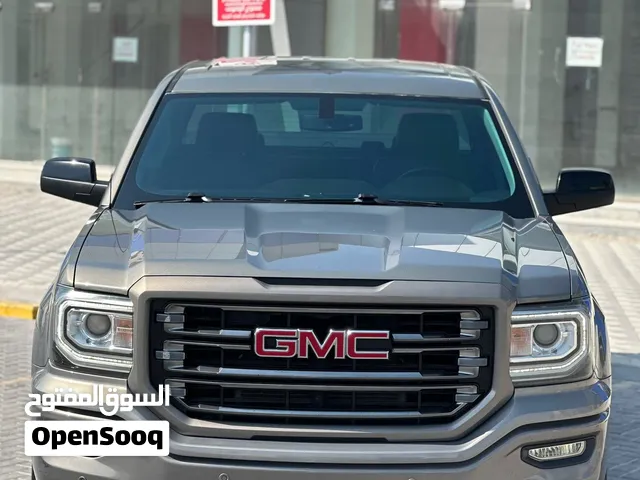 GMC SIERRA 'ALL TERRAIN' 4X4 V8 2017 BROWN
