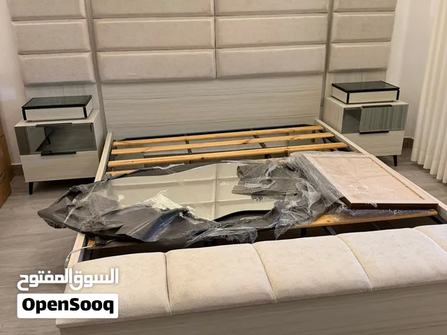 غرفة نوم مستمعلة للبيع بدون خزانة