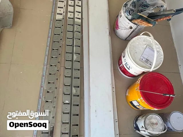 رفوف عرض بضاعة خشب مع الحديد