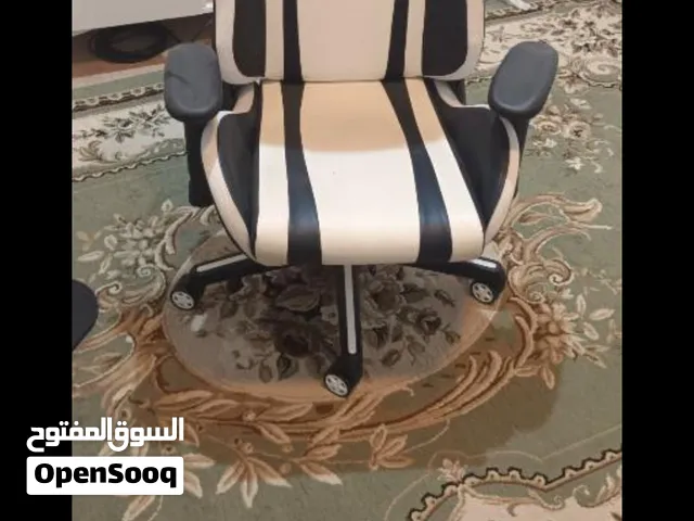 كرسي جيمنج استعمال خفيف جدا ونظيف