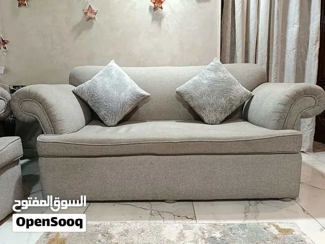 طقم ليڤينج بحالة ممتازة جدا
