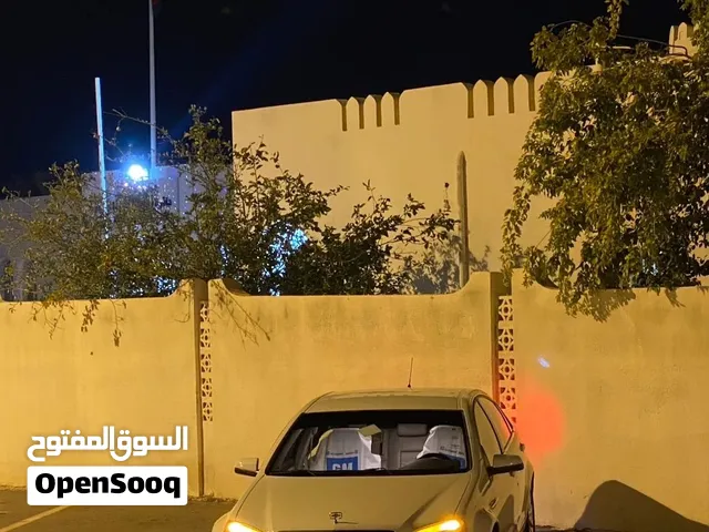 Used Chevrolet Caprice in Al Dakhiliya