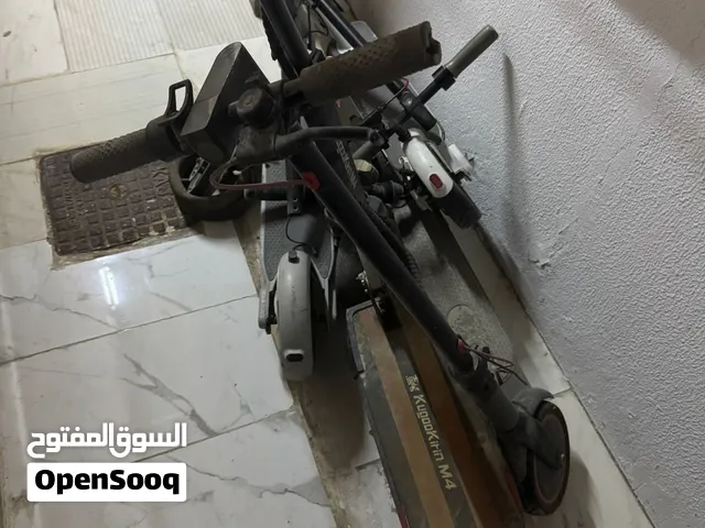 قطع غيار سكوترات من المسمار الين المحرك Scooter parts, from the smallest screw to the full engine