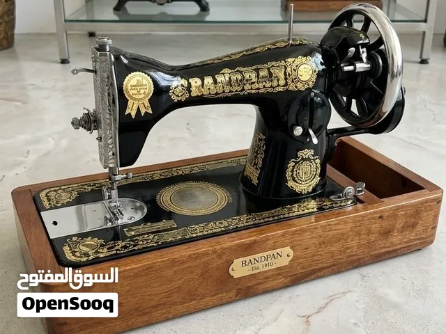 تحفه انتيكAn antique masterpiece.