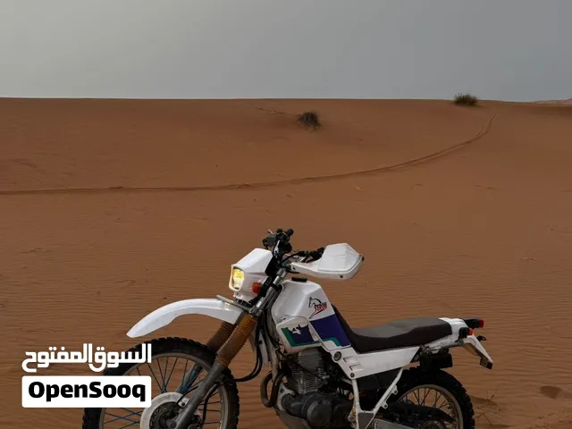 ياماها 250cc نظيف و جاهز للاستخدام.