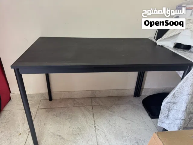 طاوله من ايكيا