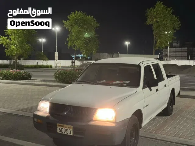 للبيع  بيكب L200 2005 مكينه فيول جديده   950