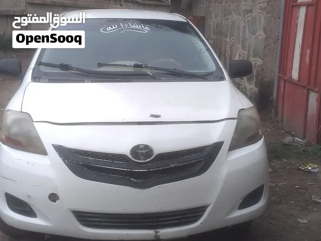 تويوتا يارس ابيض النوع الاقتصادي الغنيه عن التعريف مواصفات امريكيه 2007 مجمركه مرتين أقرأ الوصف أسفل