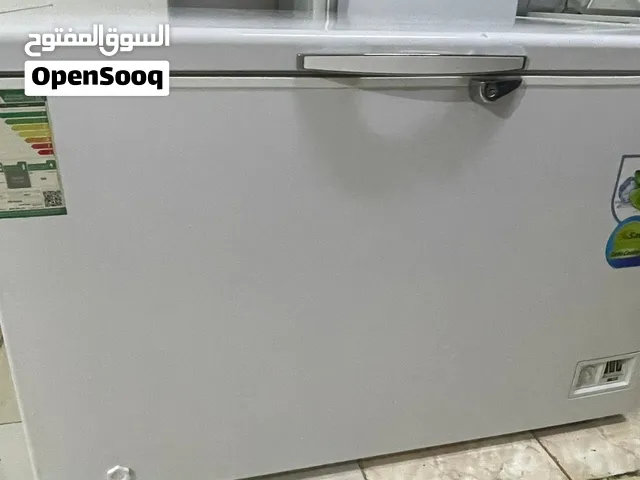 فريزر ارضي مقاص 10 ونص والثاني مقاص 3 ونص صغير للبيع شبه جديد