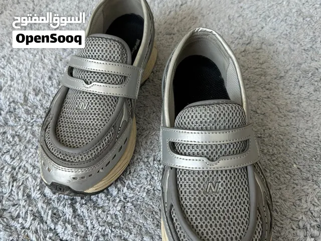 NB sneakers