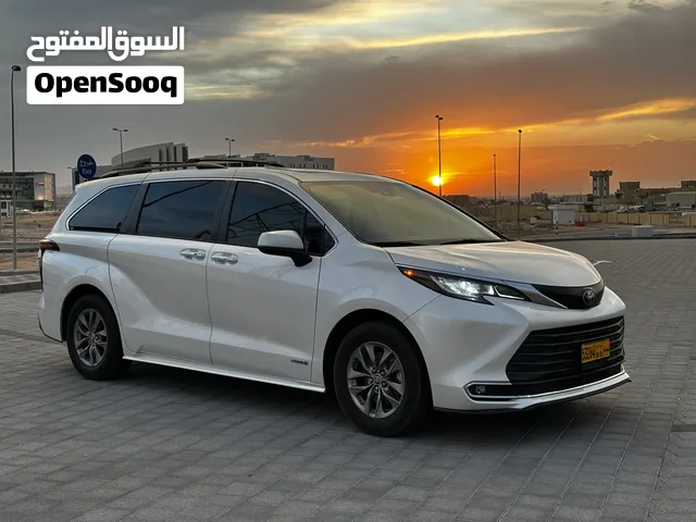 Toyota Sienna XLE 2021